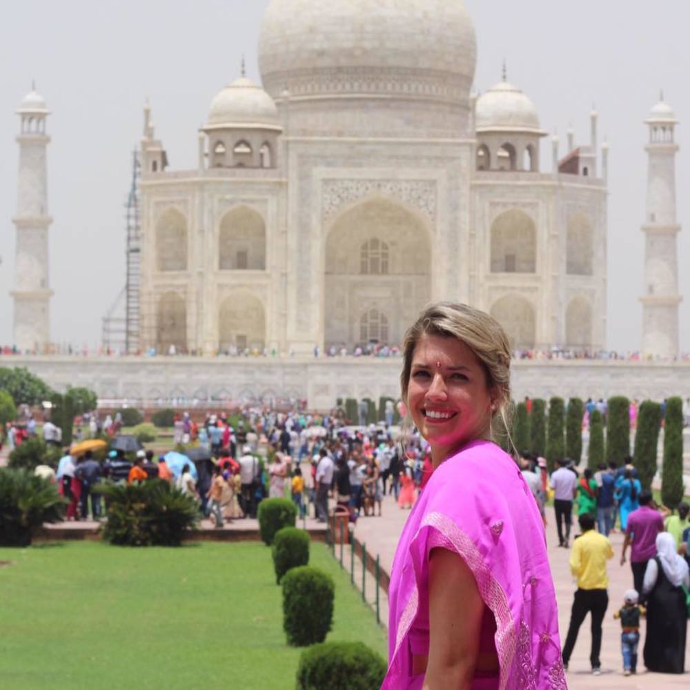 Meet your Posher, Jasmine